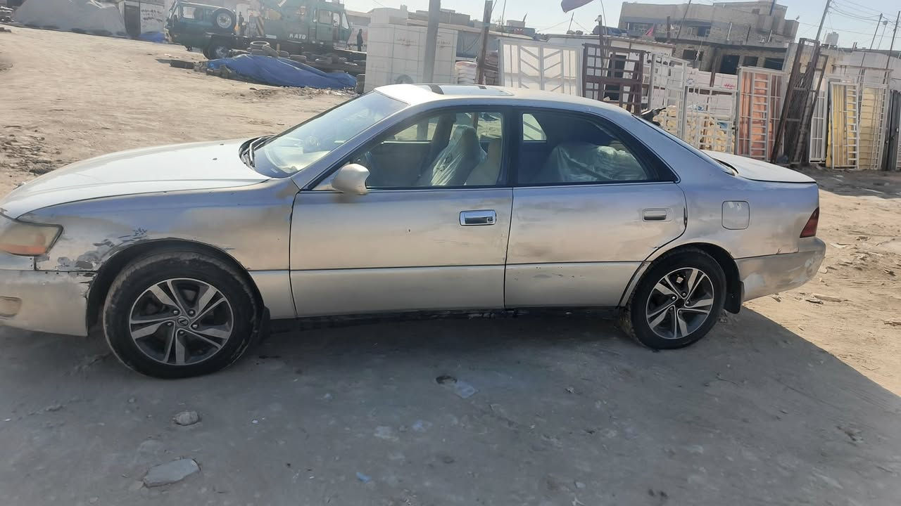 السلام عليكم
لكزز موديل ٢٠٠١ حادثها بنيد فقط بدون دواخل 
السياره جاهزه للاخير شاشه و كامره
سنتر لوك تخم تاير وويل كب 
راديتر  جديد تخم نوزلات تخم مجول 
عبوه فيتبم جديده كير ومحرك كفاله 
صارلي شهرين شادهن شرط، قبق ولفات مامفتوح
رقم بصره راعيها بالناصريه يريد تحويل 
مكاني ناصرية مركز السعر ٤٣ وبيها مجال 
***********
