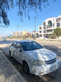 اوبترا موديل 2011  رقم ديالى  السياره حلوه ونضيفه كما موضح تبريد تدفئه...