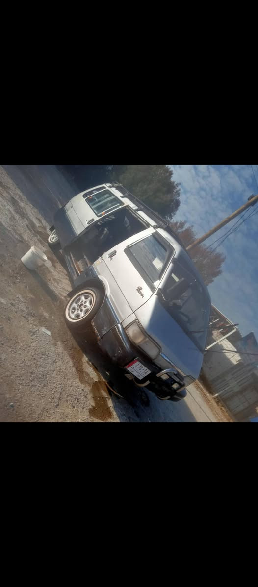 سلام عليكم
بسته البيع موديل ،94
مكاني ديوانيه غماس .***********
السعر 35وبيهه مجال 
السنويه ،28تسقط
