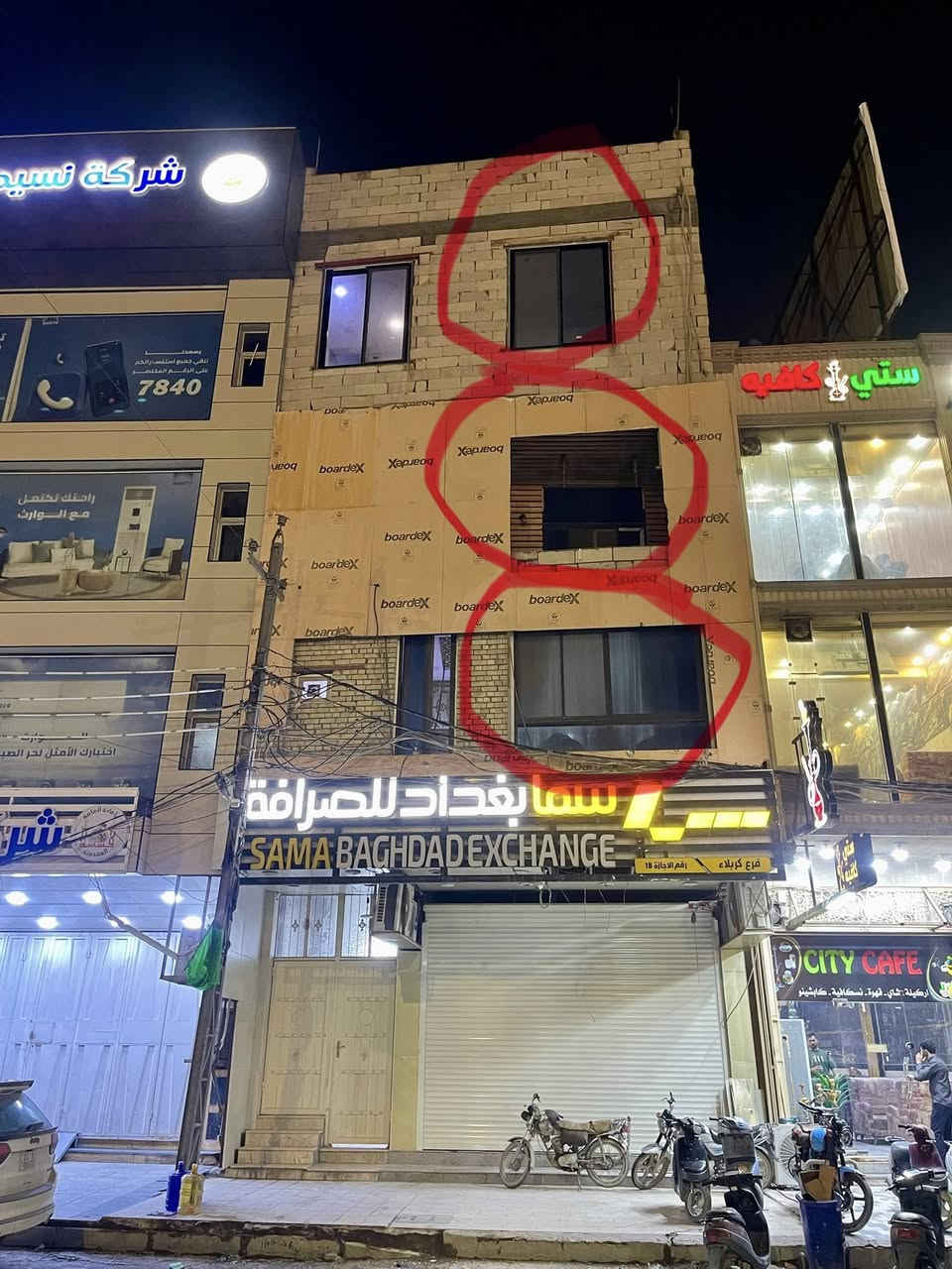 بناية ٣ طوابق للايجار (الاول والثاني والثالث) مقطع بناء حديث المساحة ١٤٠م مع مصعد جديد 
الموقع- كربلاء_حي رمضان_ قرب الحافظ مول 
للاستفسار الاتصال على الرقم
*********** المحامي محمد الغانمي
