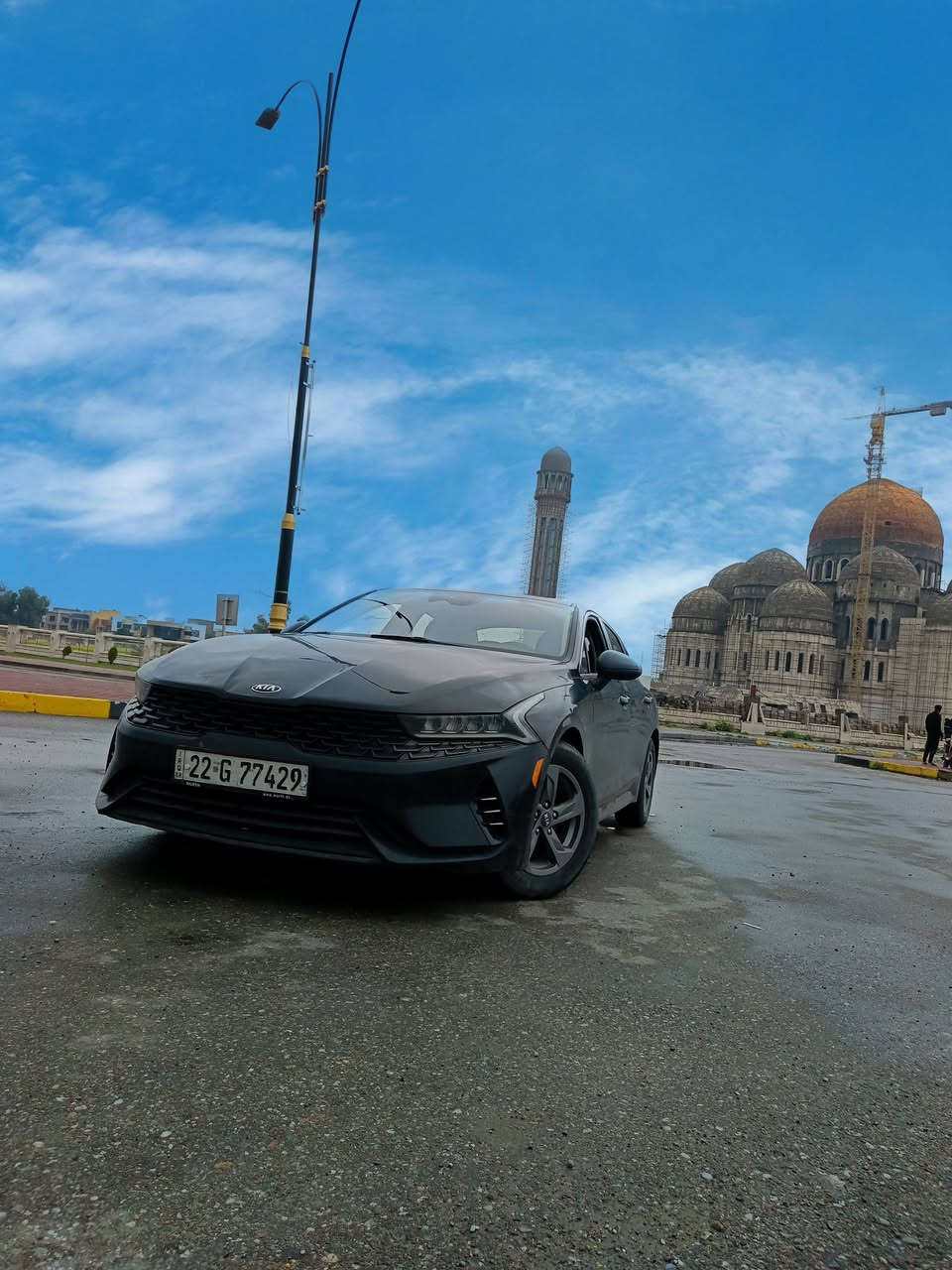 السلام عليكم ورحمه الله وبركاته
للبيع K5 وارد امريكي موديل 2021

مواصفات LXS
ماشية 127000mi

سايدبريك بصمة 

بصمة ابواب وتشغيل وصندوق 

اتو هولد 

4انظمة قيادة 

رادار امامي وجانبي 

تحديد مسار 

توقف ذاتي 

شاشة اعطال 

فول تحكمات 

لايت وبك لايت LED

محرك 1600توربو ما مفتوح وضع شركة  

تبريد وتدفئة بشرط 

شاشة تدعم اندرويد وكاربلي

كامرة دوارة 

ضرر امريكي جاملغ وبابين يمين دواخل ع بارد بين الجاملغ والباب وضرر عراق باب سائق مبدل شركة 

بارد بل صندوق وبيها ملاحضات بسيطة سياره حلوة وجاهزه من كلشي رقم جديد وسنوية جديدة شرط التحويل والغرامات 

سعر السياره 132$ومجال بسيط للاستفسار الاتصال على الرقم التالي ***********

*********** السياره موجوده بل موصل معرض اطلس الحديث علق بصلاة ع سيدنا محمد صلى الله عليه وسلم
