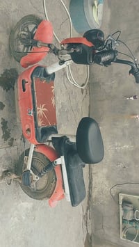 شباب تراجه شحن حجم 14 بطاريات جديدة الدراجة يحتاجلهة عقل بصمات فقط الس...