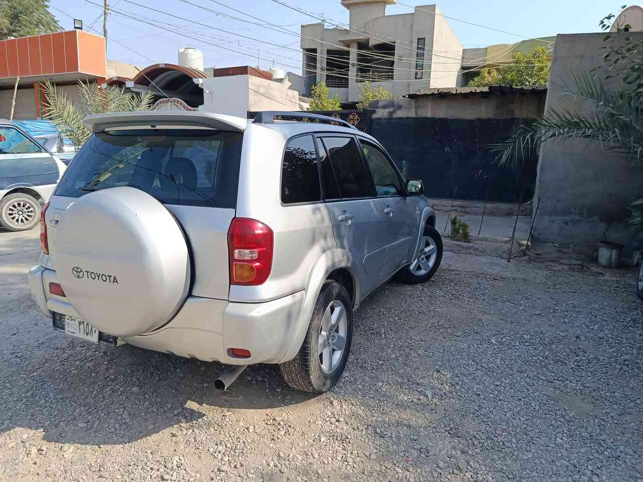 راڤ4  2005
نرخ62$
***********
