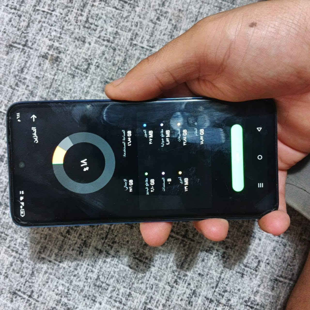 سلام عليكم موبايل Infinix HOT 40i للبيع جهاز وكاله ممفتوح بيه برغي جهاز نضيف مابيه اي خلل ذاكرته 256 وبطاريته 5000م
مكان الرمادي السعر 130 وبيه مجال،،،،***********
وجديد بس هاي للزگه هيج مطلعته
