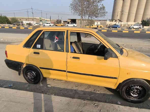 سايبه موديل ١٥ سنويه ما ساقطه مصفره هيئة وغرامات 
٢٦ وبيه مجال متوازي ع البيع
***********
