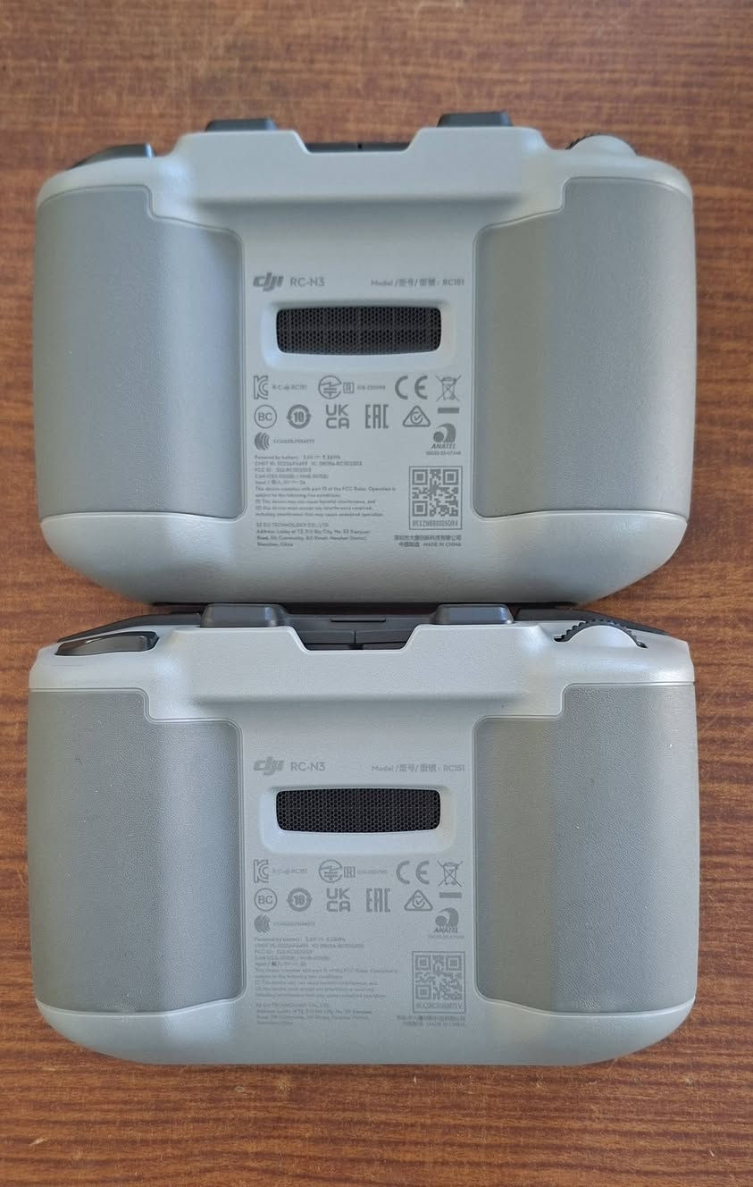 السلام  عليكم  مزاد مزاد . جوستكات  DJI RC.N3 و بطاريات  وشحن مال درون DJI. MNIN 2   الصلي ابو باركود مزاد يبدي من ١٥٠ الف***********
