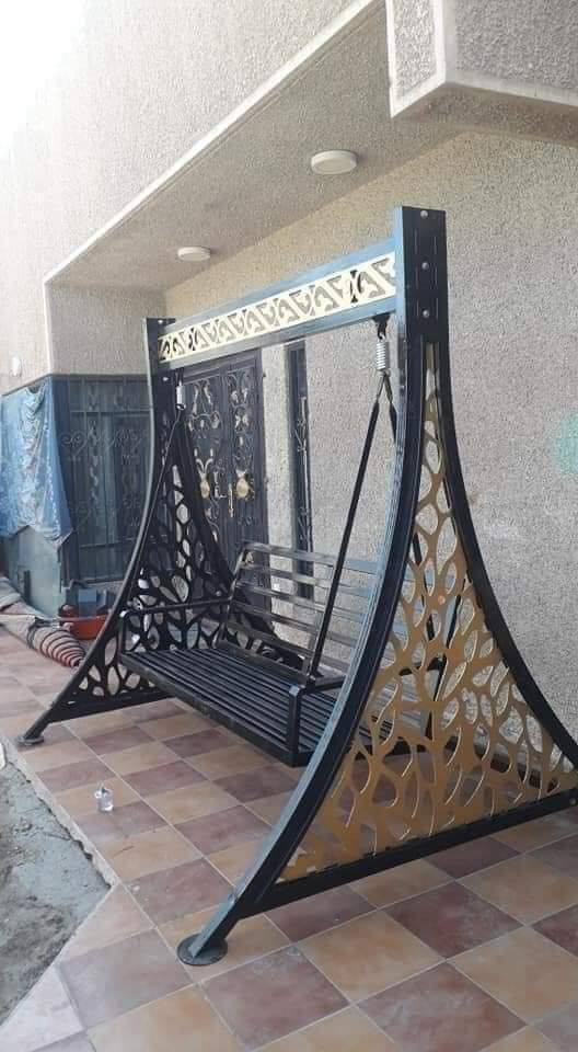 لعمل الأبواب وشبابيك وسقايف ومظلات الكيسبان وسندويج والكيربي كافة انواع الحدادة والتصاميم الهندسية 

كربلاء حي الصناعي  772 322 6325
