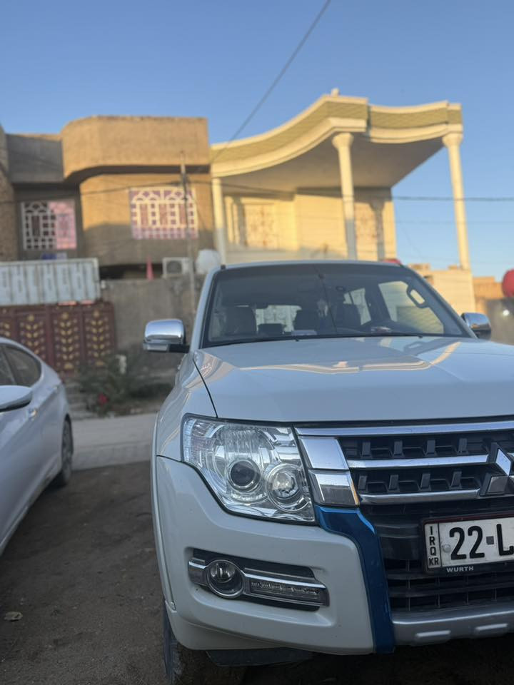 باجيرو للبيع مديل 2020السيارة حلوة ونضيفة كير محرك مكفولات ماشية 100الف السعر 193وبيها مجال عنوان النجف الاشرف رقمي  ***********
