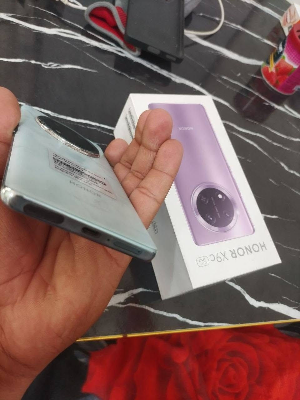 Honor x9c 5G
ذاكره 256

بطاريه 6600 عملاقه

شاحنه 66W⚡

غراضه كامله وياه
جديد استعمال شي قليل
شخط ما بي جهاز يخبل
نضافه100%

#السعر 325 قفل

مكاني بابل مدحتيه


**إذا كنت صاحب هذا الإعلان وتريد حذفه لأي سبب، رجاءا أرسل رسالة إلى الدعم الفني**