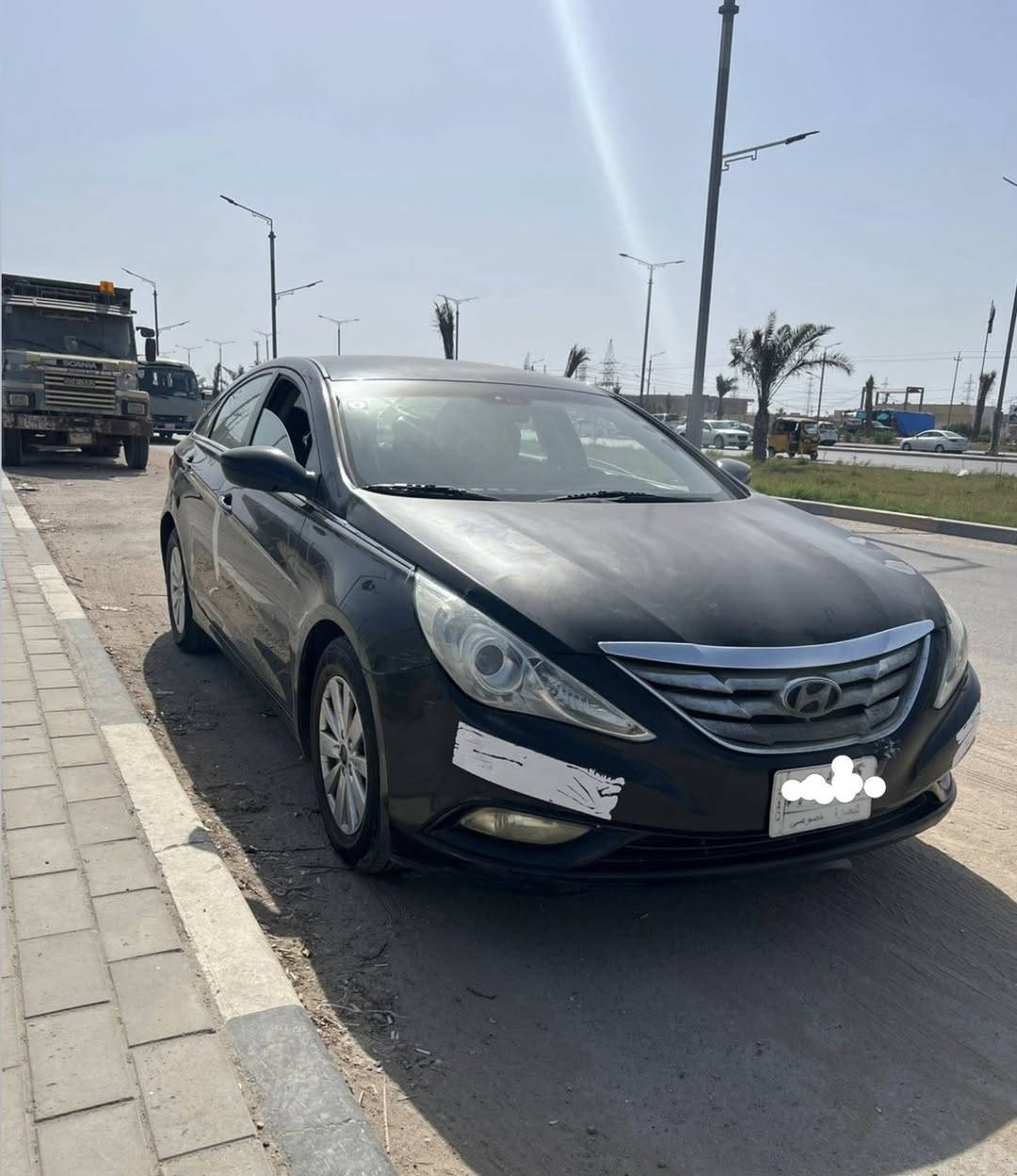 سلام عليكم من رخصت الادمن سوناتا ٢٠١٣ امريكي
جاملغ وبنيد عكس السايق مبدلات ..
وباب السايق مبدل ..
 محرك ٢٤٠٠
سنوية ل٢٧ تحويل مباشر مواصفات عادية كشنات تدفئة ، تحكمات ستيرن ، مرايات شفط ..
السعر 88
رقم الهاتف 
***********
