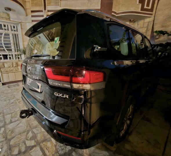 لاندكروز ٢٠٢٢ ،gxr باب اول 
شاشات وتطبيق 
ممشى السيارة/٦٣ الف حقيقي 
محرك السيارة تنفس طبيعي بدون تيربو v6
مغلفة ppf بالكامل مع كارت الضمان 
رقم اربيل باسمنا تحويل مباشر (هزة وفحص جديد)
مواصفاتها معروفة 
الاتصال / ***********
***********
السيارة مكفولة من الصبغ والفتح والدبل كوت ،فقط تعديل بارد أسفل الباب اليمنى الخلفية شغل درجة أولى 
موقع السيارة بغداد

