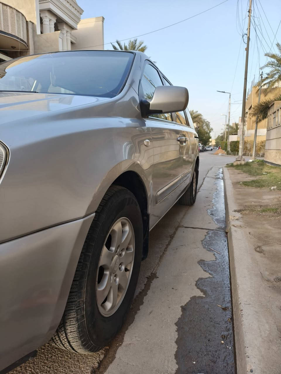 السلام عليكم اخوان كيا كرنفال 2008 كاز كير عادي السيارة كلش نضيفة وحلوة ومال بيت السيارة كاملة مكملة
‏السيارة مكفولة قطرة صبغ ما بيهة 
‏السيارة عائلية واقتصادية وما بيهة عطلات 
‏السيارة كلش واسعة وجبيرة من الداخل تتسع 11 راكب 
‏السيارة عليهة ادامة كاملة تخم نوزلات وعينة وصينية وفلاوين كلة جديد وتايرات بحالة جيدة وباتري جديد
‏السعر 128 
‏والشراي يتدلل 
‏للاستفسار الاتصال *********** 
‏العنوان بغداد كمب سارة قرب نادي المشرق
السلام عليكم اخوان كيا كرنفال 2008 كاز كير عادي السيارة كلش نضيفة وحلوة ومال بيت السيارة كاملة مكملة
