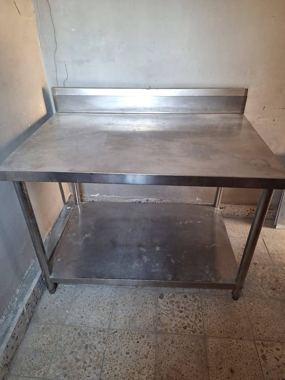 السلام عليكم غراض مطعم للبيع
فرن قياس 90×140
ميز عمل 80×120
براد


**إذا كنت صاحب هذا الإعلان وتريد حذفه لأي سبب، رجاءا أرسل رسالة إلى الدعم الفني**
