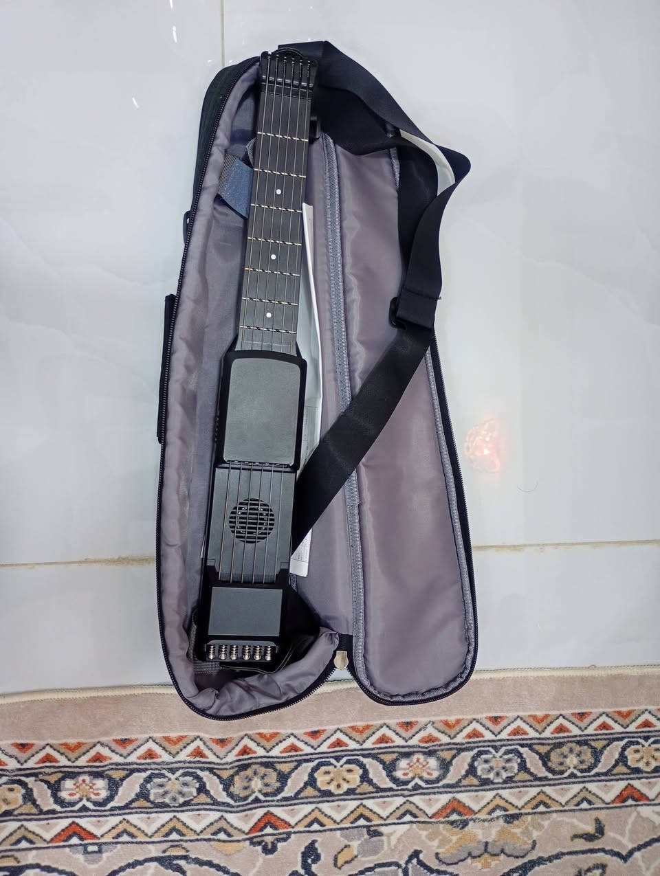 السلام عليكم 
هذني ابيعهن جملة كلهن بيعه وحده 
1.اورك حجم كبير120 شحن مو كهربائي 
2.آلة الهولوسي الصينة الشهرية 
3.جيتار صوتي (Acoustic Guitar) بلون أسود مطفي وتصميم عصري.
4.الأكورديون الاحترافي بـ 22 مفتاحًا و8 أزرار باس، 
5.جيتار ذكي محمول قابل للشحن بمنفذ USB.
*********** بيع مستعجل 500
