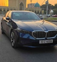 بي ام دبليو 530i موديل 2024 ماشيه 7,000 Km  السيارة مغلفة ppf بالكامل ...