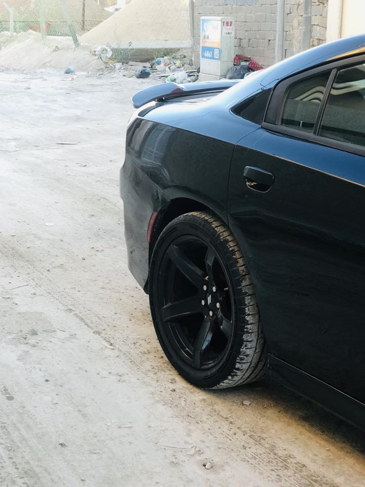 سلام عليكم 
جارجر ٢٠١٦
داخله كلين فقط دعاميه
بلعراق صار بيه طخه بلباب
عليه تحديث كامل srt سعره ٢٥$
بنيد اس ار تي
دوس 
دعاميات اس ار تي 
ويل نجمه خسفه قويه اصلي
تخم تاير جديد 
فول موصفات عده الفتحه
رقم بغداد جديد باسمي
مكاني حله 
السعر ١٧٨
***********
