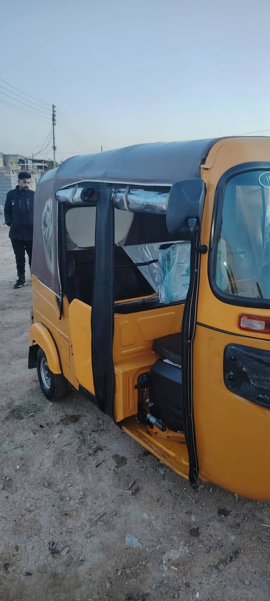 سلام عليكم
تكتك للبيع 21 وجبه الأولى بس بل سنويه تقره موديل 20
تكتك خير من الله  كبل للشارع مكاني بغداد الحسينيه ***********
