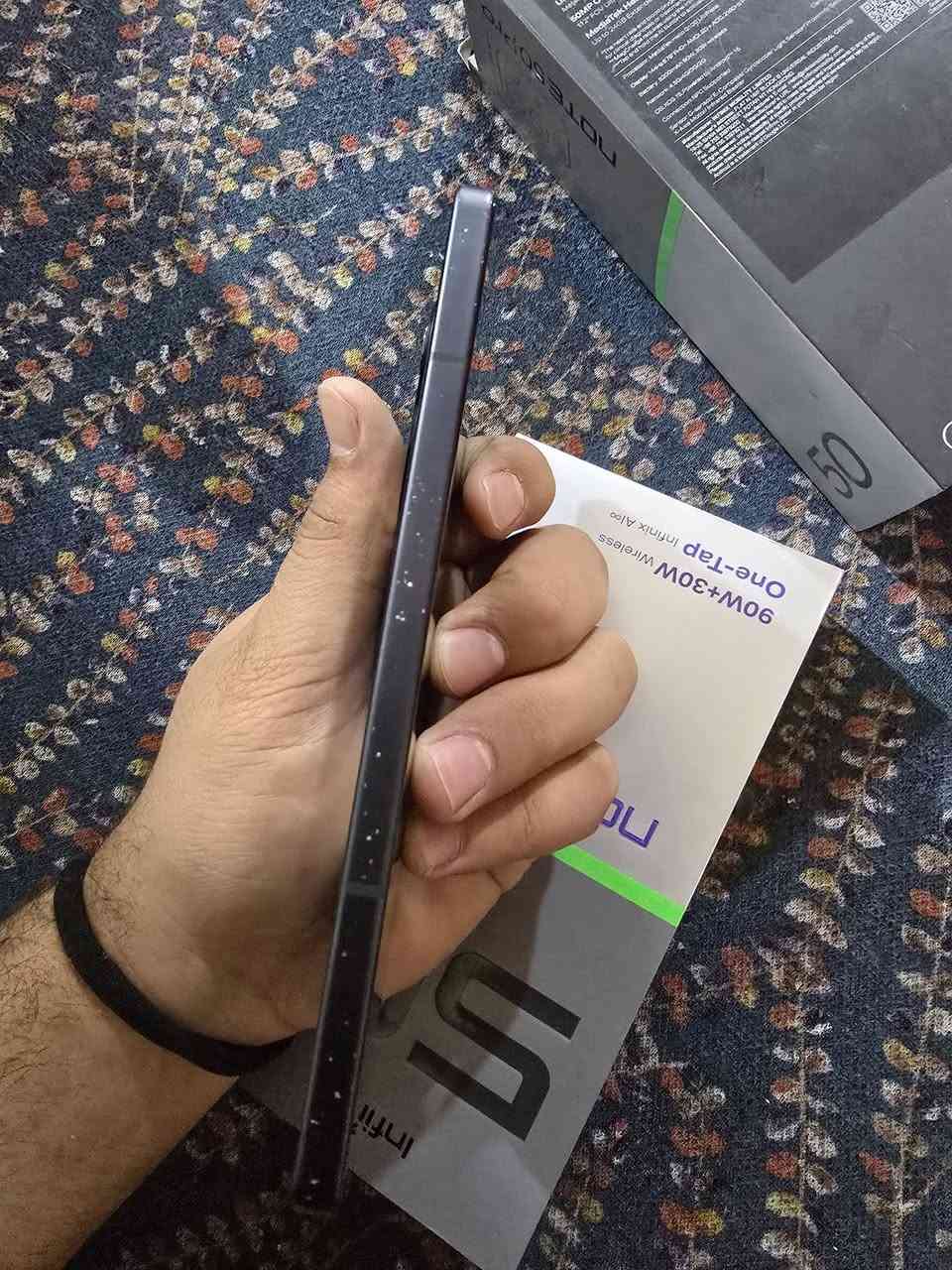 جهاز انفنكس نوت 50برو
كامل مكمل كل ملحقاته عشوائيه 12×12
استعمال قليل *********** السعر 250وبي مجال
