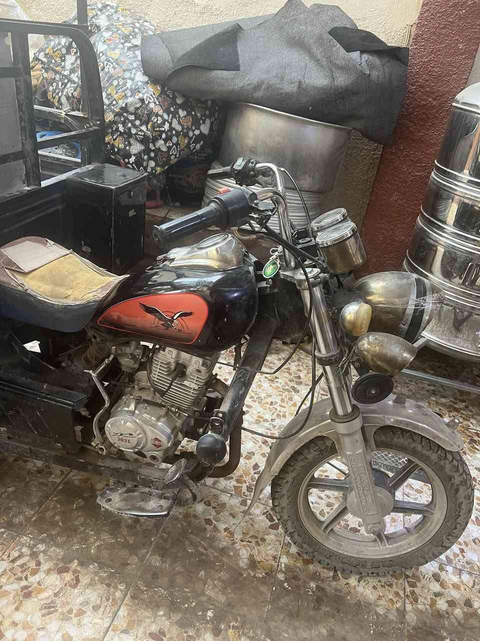 سلام عليكم ستوتة موديل ٢١نضيفة السعر مليون و٤٠٠ اوراقهة كاملة المكان دورة ابو دشير ***********
