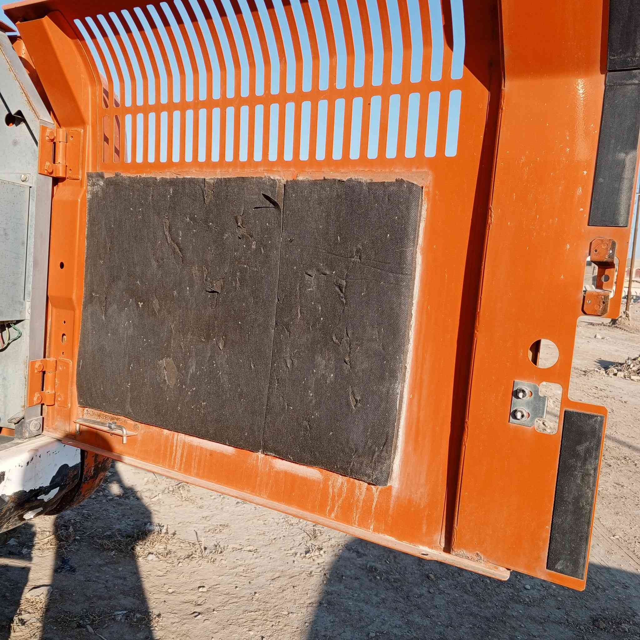 السلام عليكم 
حفاره للبيع 
هيتاشي 
زت ثري _ Z3
موديل: 2013
الحجم: 200
كفاله عامه 
رقم: واسط 
رقم الهاتف: ***********
