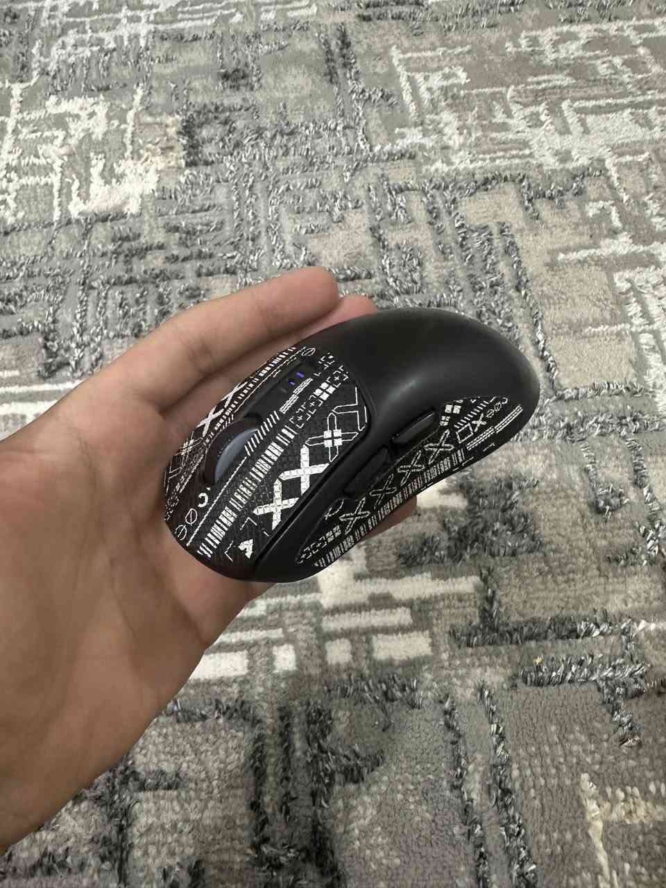 السلام عليكم
� للبيع يد تحكم MANBA أصلية 🔥
✨ شاشة تحكم بالإضاءة + LED Colors & Modes
💻 تشتغل على PC / Android/ iOS/Switch
✅ نظيفة وحالتها ممتازة  ( wireless )

ماوس لاسلكي AULA أصلي
جودة عالية + تصميم أنيق
شغال تمام ✔ شتريته جديد مو امزون

الاجهزه نضيفه كلش يتوفر توصيل سعرهن ثنينهن ب80 

ماوس 30 
جوستك 55 

تلفون *********** واتساب ماسنجر  عجبنك خابر وتدلل
