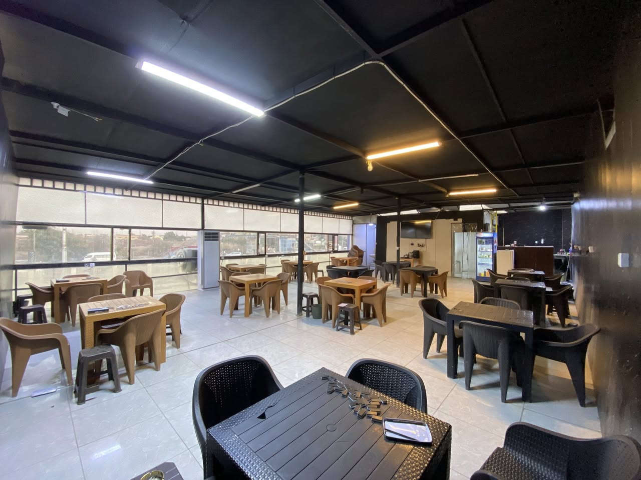 كوفي للبيع مع كامل الغراض والملحقات سعر قفل 4
للاستفسار اكثر اتصال ع رقم ***********
