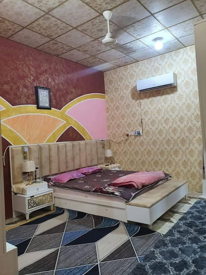 سلام عليكم توفر دار سكن للبيع نوع طابو سهم مساحت لبيت 227 ومبني 165بناء لبيت كله طابوك درجه وئله كراج واسع يحتوي عله قرفتين قرفه منهن سويت طابق ثاني بي قرفه مبنيه فرمستون وصحيات فقط هيكل وقريب عله شارع سايدين مال ابوالخصيب يبعد تقريبن 200متر واجه البيت12متر  موقع البيت ابو الخصيب دورت ام زباله بشارع مدرست رفح ابنهيته متوفره جميع لخدمات ***********سعره125 الستفسار اتصال عله رقم صاحب لدار
