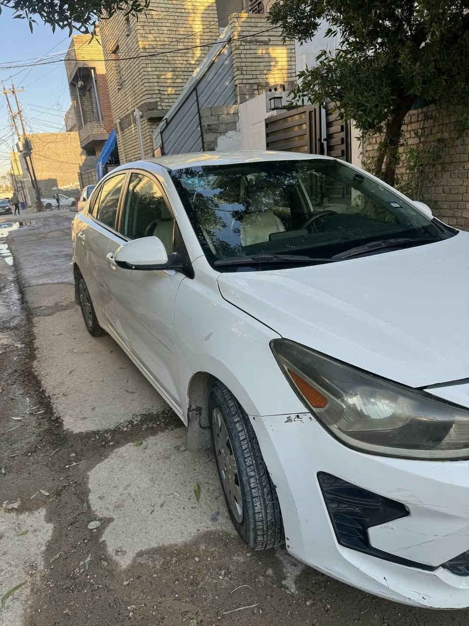 كيا ريو موديل 21  محرك 1600 ماشي 90 الف صور الحادث موجود امامكم وبيهه حالياً اضرار بسيطه مكاني بغداد الدوره 
للاتصال والاستفسار ***********
السعر 95 ورقه
