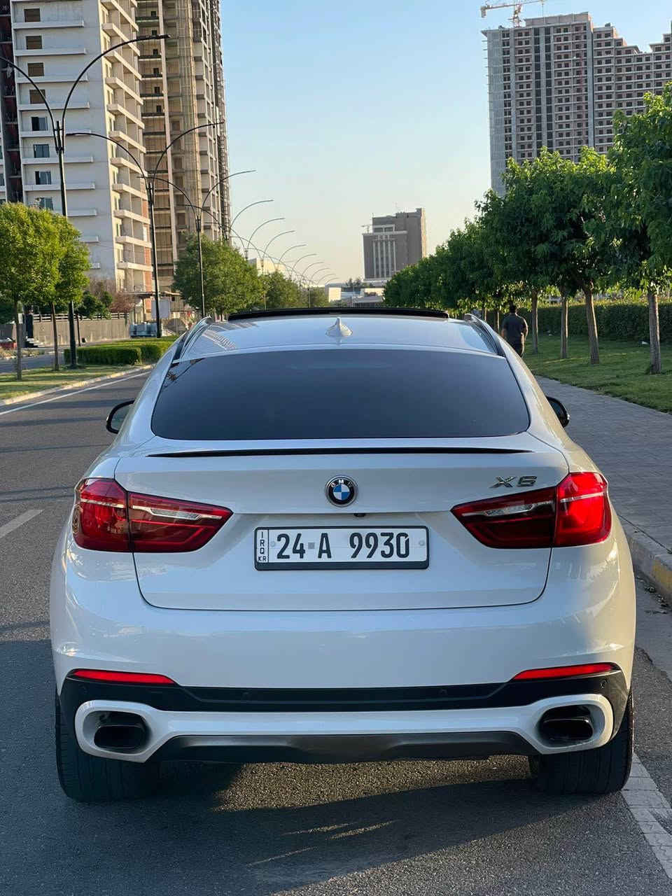 BMW x6 2017 للبيع 
مكينه 6 سلندر turbo
صبغ: ٣ قطع 
موصفات السيارا luxury line يعني مفوله للاخير 
لاستفسار *********** 
سعر 236 و بيه مجال للشراي أربيل, العراق
