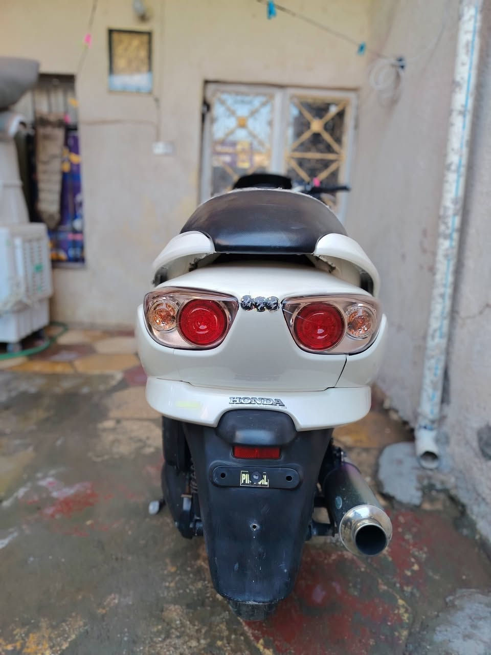 سلام عليكم
فورزه ٠٩ دراجه حلوه ومكفوله اوراقه كامله 
(ملاحضه الدراجه كيره شعال بس قبل فتره وكف العقل وشديت مال عميه الكلج القديم موجود بس شد عقل مال كير سعره ٢٥ يرجع الكير وكلشي) والباقي مكفول كفرات شلعه معدل ١٦٠ شرط دراجه مضيفه حيل صالنصه رياضي مكان بغداد الحسينيه مال راشديه رقم ***********السعر٩٥٠ وبيه مجال
