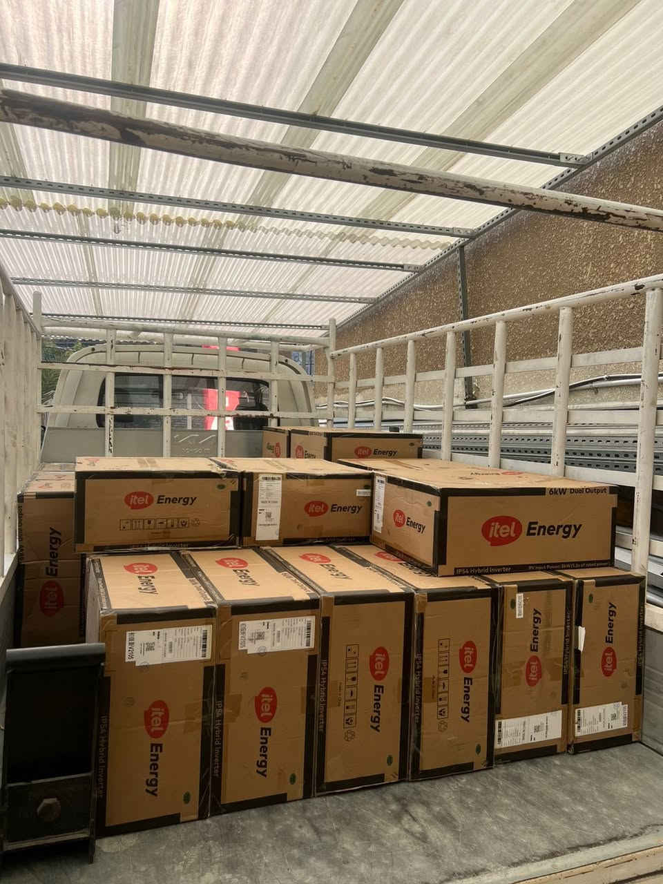 السلام عليكم
وصول شحنات جديدة من انفيرترات و بطاريات ايتل 
انفيرترات و بطاريات ديا 
الواح Longi 

شركة الاساسات المتينة
***********
