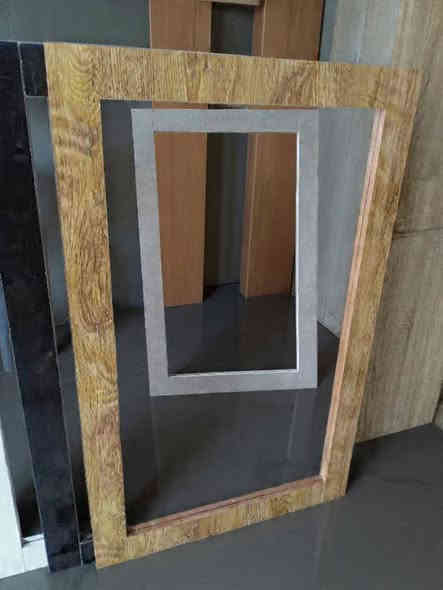 مرايا اطار MDF قياس 120×70 سعر 30 الف و التوصيل مجاني
للطلب واتساب ***********
