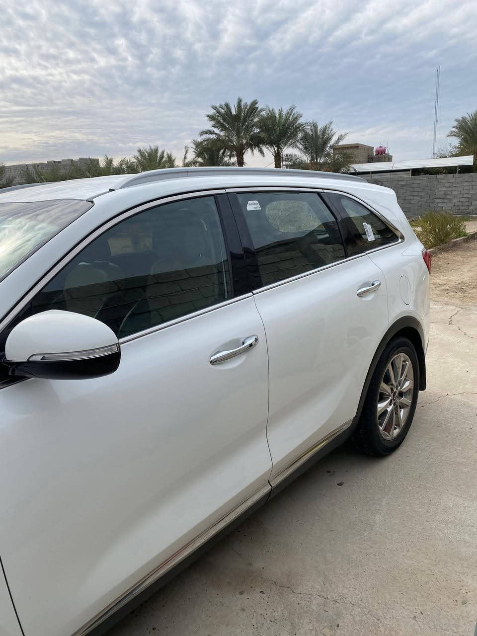 السلام عليكم سورنتو ٢٠١٦ فول عده الفتحه ٧راكب ماشيه ١٠٠ مكفوله عده ذني الي بالسونار  ماشيه ١٠٠ السعر٢١٣ المكان بغداد التصال ***********
