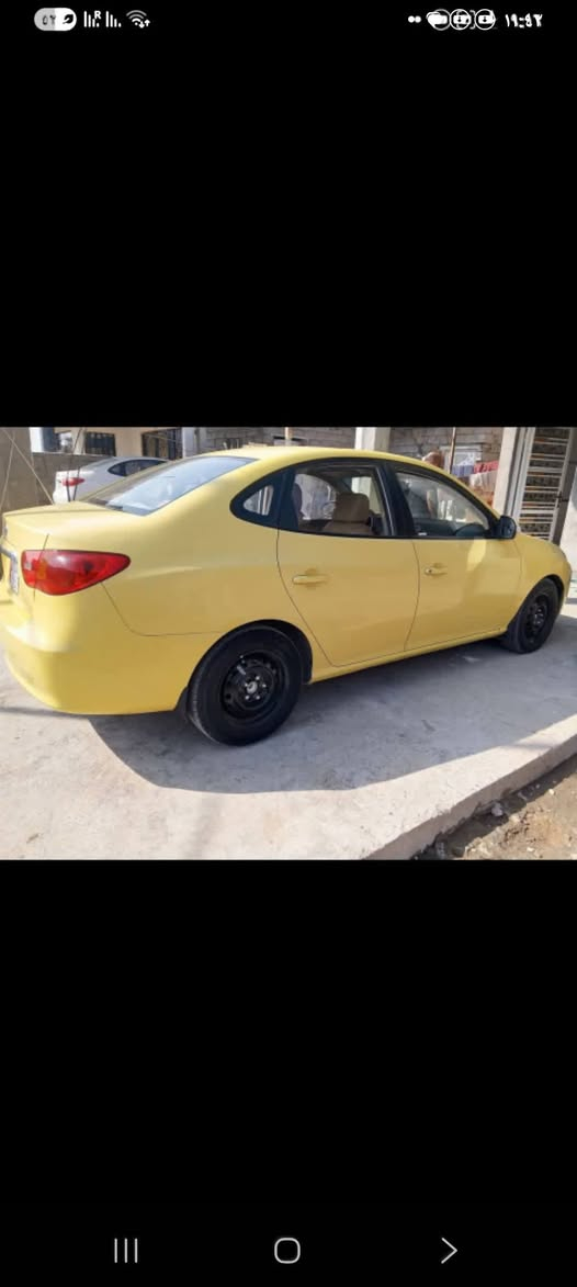 سلام عليكم النترة 2011 محرك 2000 السيارة بيها بارد شوية الباب السائق السعر 120 بيها مجال ***********
