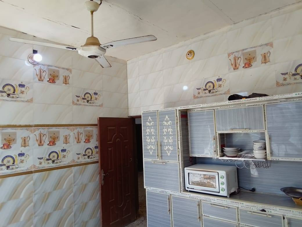 🏠 دار للبيع طابو زراعي سند ٢٥ بسعر مناسب بداية نزلت الدروع 
مساحة الكلية 235 مساحة البناء 170

استقبال 11 شيلمانه 

الصالة13 شيلمانه 

غرفتين نوم 4×5

مطبخ 4×4

مجمع صحيات داخلي وخارجي 

أرضية كاشي بيبان صاج 

للاستفسار مراجعة مكتب عالم العقار في الجمعية مقابل الإطفاء او الاتصال

***********

***********

 #عندك_عقار_للبيع_فقط_راسلنا_اواتصل
