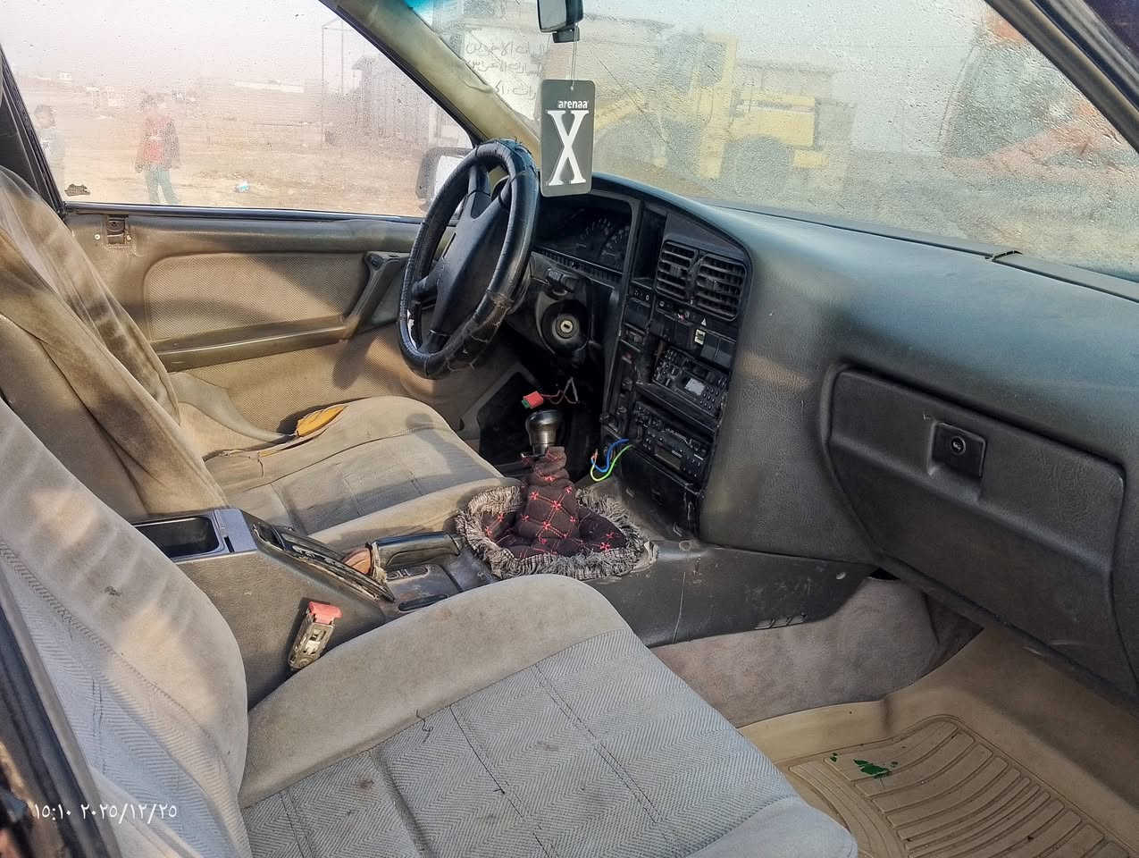 السلام عليكم  اخوان سياره  وميكه حجم 26 كير محرك شرط جديد.   سياره حلوه سنويه بيضه بيها واجها  شرط. تحويل سياره جاهزه  سعر 12بيها مجال. عليها  غرامه100ينزل من سعرها *********** عنوان. الكسك
