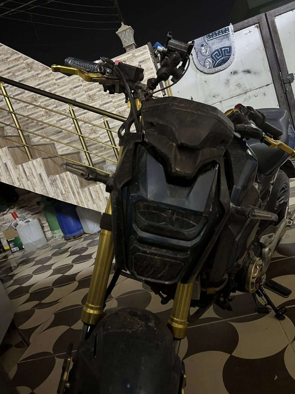 honda grom 2017
ماطور هوندا  ياباني
مكينه١٢٥ اربعه كير
معدل تعديلات سبورت
كزوز تاير عريض مبرد دهن
نوزل مو كابريته
سعر ٨٥٠ الف


**إذا كنت صاحب هذا الإعلان وتريد حذفه لأي سبب، رجاءا أرسل رسالة إلى الدعم الفني**