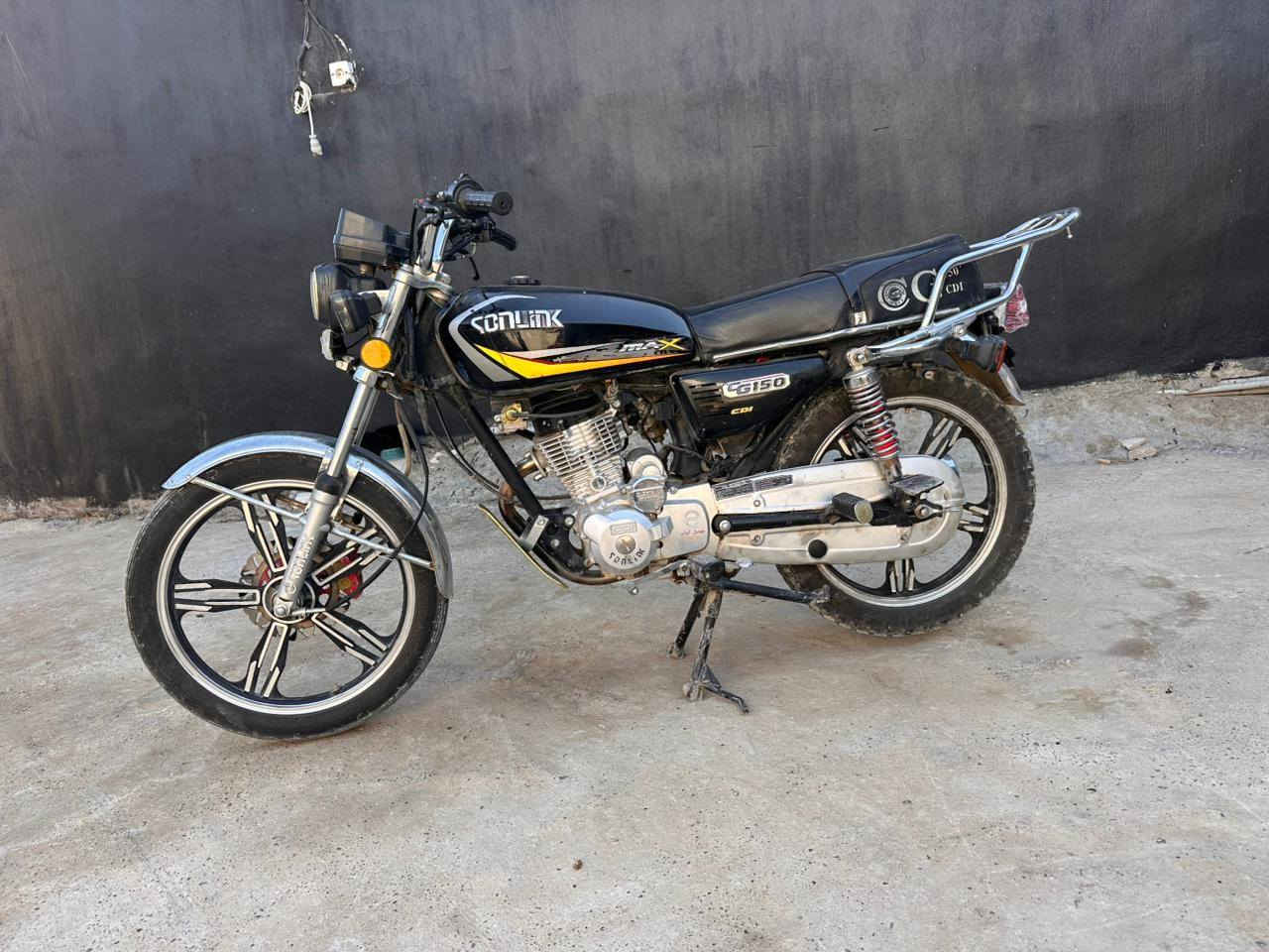 سونك خمسه كير موديل 2022 محرك كبس مامفتوح نشاط فول معدل كهرابيات شغاله سلف كامل دراجه نضيفه السعر 480 وبيهه مجال الشراي يدخل خاص او يتصل بل رقم ***********
