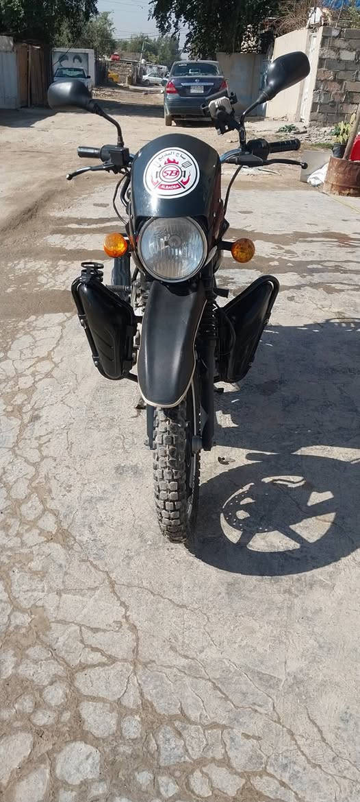 سلام عليكم دراجه بوكسر موديل ٢٠٢٣ دراجه جديده رقم وسنويه باسمي رقم بغداد انكليزي السعر٢/٥٠٠ وبيهه مجال عنوان البياع تقاطع درويش للستفسار عل رقم  ***********
