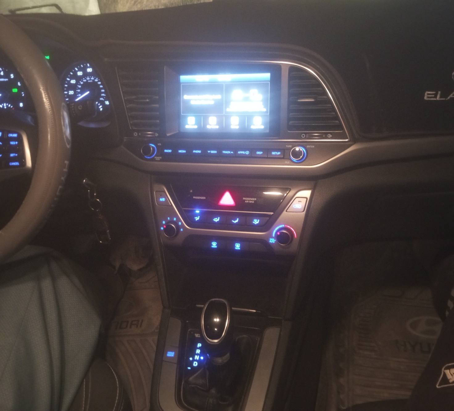 السلام عليكم
سياره النترا  2018 
وارد امريكي  
محرك دوش  2000
 
مكلف بالنشر  
رقم صاحب السياره
***********
