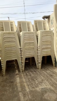 للبيع للبيع كراسي اردني العدد 50 ماصارت العدد 100 كراسي أردني العدد 10...