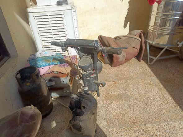 ‏‪***********‬‏ دراجه نضيفه حجم 16السعر رخيص يرادله بس بطاريات ويل جبتله بس ما شاده وارجع تركيه
