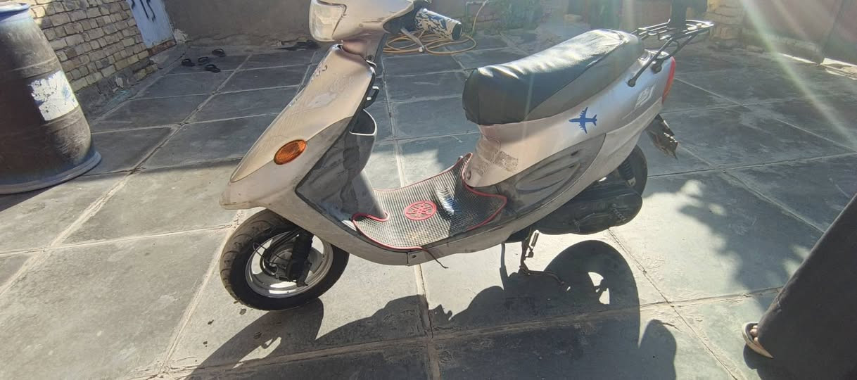 السلام عليكم
ذبانه يوماها 9أزروف 
دراجه نضيفه كلها أبلادي من طول لطول 
تواير بلادي 
دبلات بلادي 
كهربائيات بلاديات كلهن شغاله 
هورن شغال +سلف+ بگ لايت أشاير كلهن شغالات 
مكاتبه ب أسمي 
السعر ب850وبيها مجال حق الجيه وبالخدمه 🖤
المكان ميسان قضاء /حي الشهداء 🖤
***********///هذا رقمي
