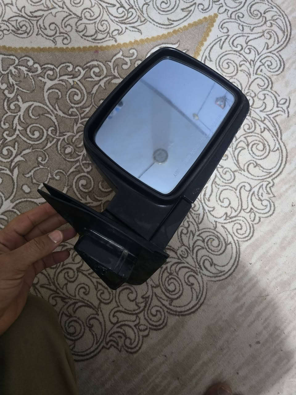 مرايه تحيه الصلي زركه مكاني نجف ب90 وبيها مجال
والثانيه بدون جامه قيم وخذ ***********
