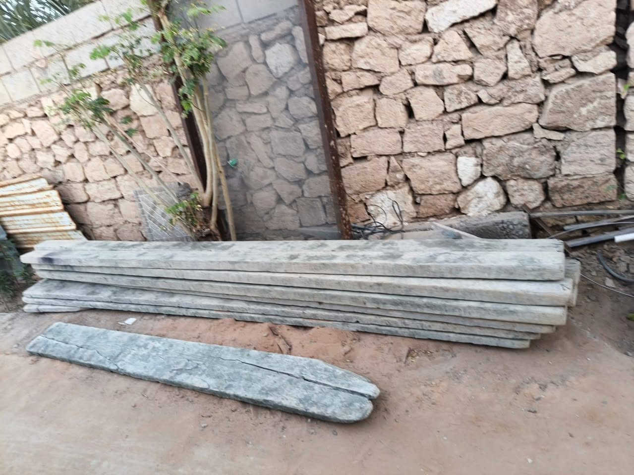 مكلف متاح سكله كامله مال لبخ المكان الرمادي رقم صاحبهن ***********اليريد يتصل عليه اني مكلف
