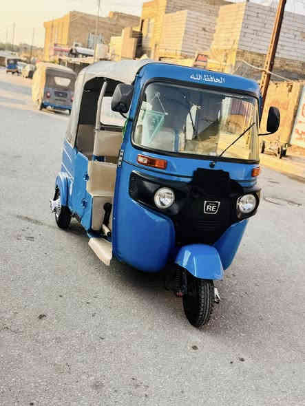 السلام عليكم شباب تكتك للبيع 
موديل ٢١ سنويه رقم انكليزي 
محرك بل جيس الشراي يتصل الستفسار عل الرقم الهاتف ما اجاوب خاص ‭ ‭٠٧٧٠ ٥٥٩ ٤١٣٣‬
