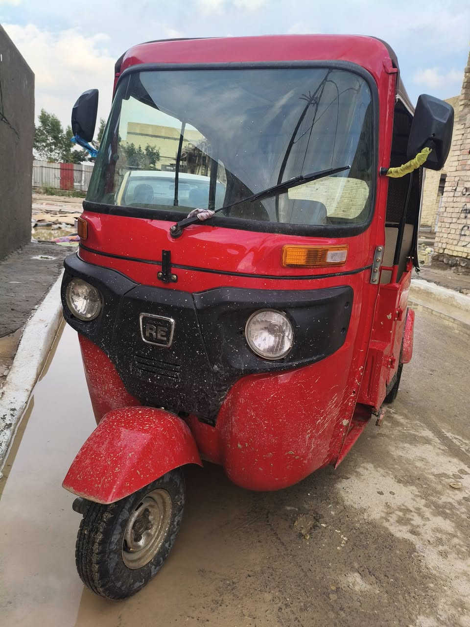 السلام عليكم تكتك موديل 2022 شهر 10 تكتك بيه صفحه ومصبوغه كلير للجماليه خير من الله رقم وسنوية تحويل ثاني يوم لوحه ما شادهه موجوده عندي بلبيت سعر 7700 مكاني البلديات الرقم ***********
