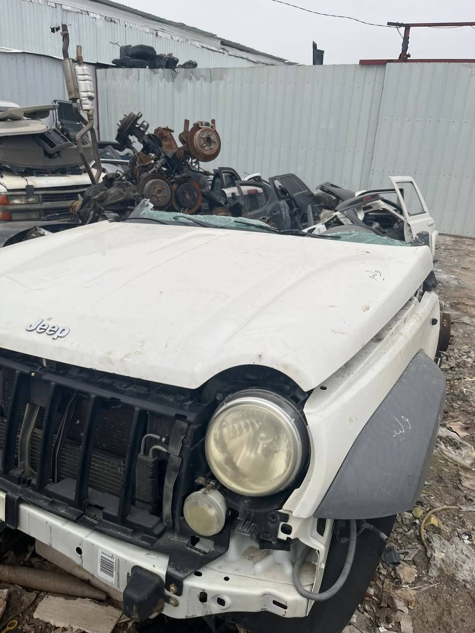 السلام عليكم  توفر كصه جيب لبرتي 2007 كامله مع البيبان ومتوفر  ومتوفر بونيد جيب كومندر جيب لأريدو جيب كومباس جيب لبرتي جيب باتريوت دوج نترو جميع الموديلات    ***********📞 ***********
