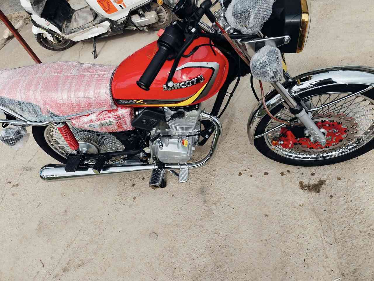 سلام عليكم دراجه البيع موديل ٢٠٢٥محرك كبس حيل نضيف مابي بربي نقص رقم***********
