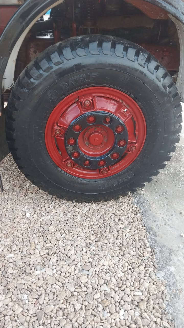 سلام عليكم تخم تاير او اوياله برماخ امراوس اب 22اونص***********
